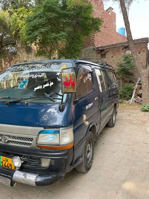 Toyota hiace 8
