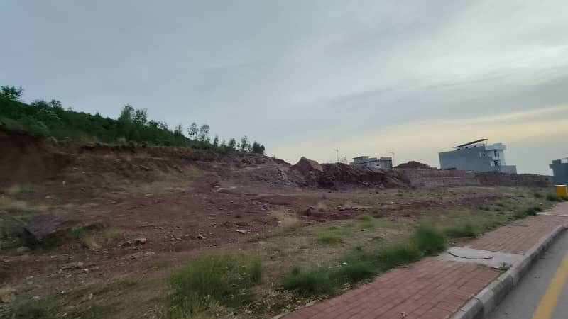 Breathtaking Margalla Hills Views 10 Marla Fully Heighted Plot for Sale 6