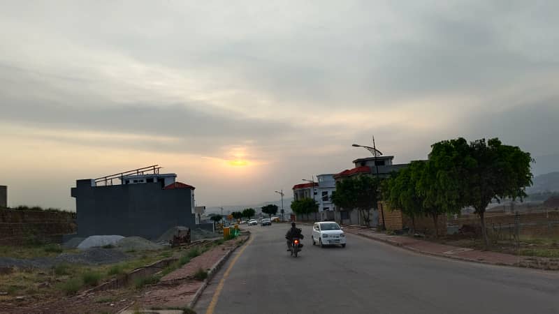 Breathtaking Margalla Hills Views 10 Marla Fully Heighted Plot for Sale 11