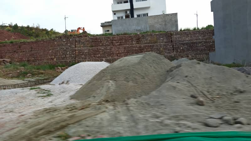 Breathtaking Margalla Hills Views 10 Marla Fully Heighted Plot for Sale 16