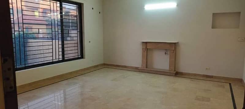 Ground Portion Is Available For Rent In I-8 ISLAMABAD 4