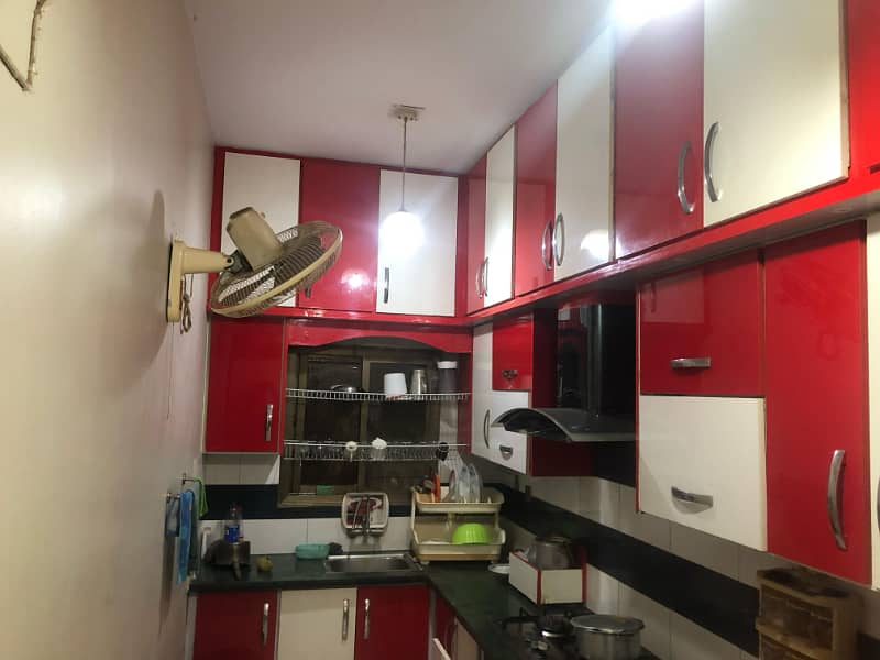 North Nazimabad block L first floor portion 3 beddd on sale 4