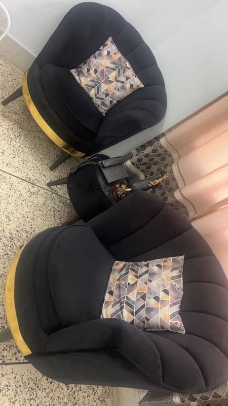Cofee chairs with table 0