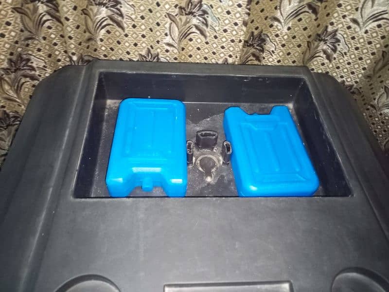 only 1 month use fresh condition. . 2
