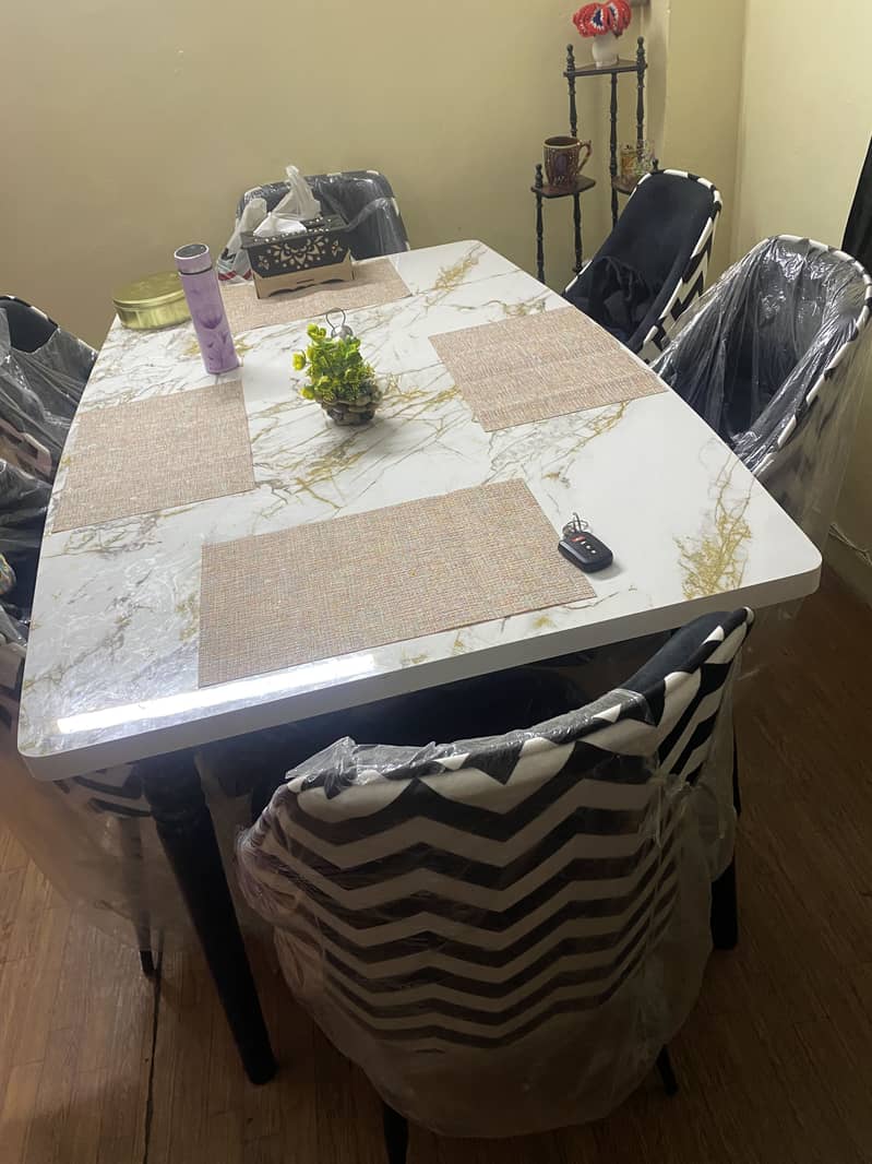 Dining table for 6 1