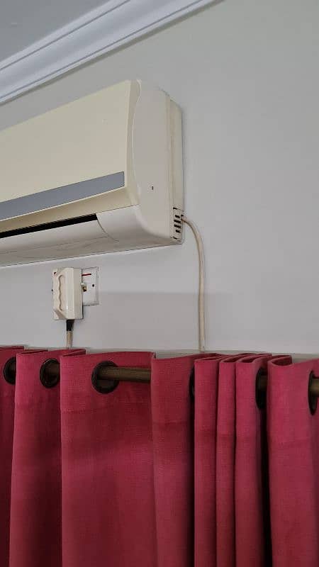 Dawlance split ac 1