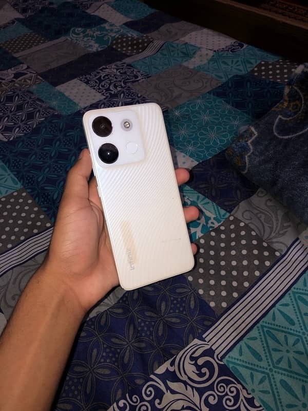 infinix smart 7 condition 10:7.5 all okay minor scratches 0