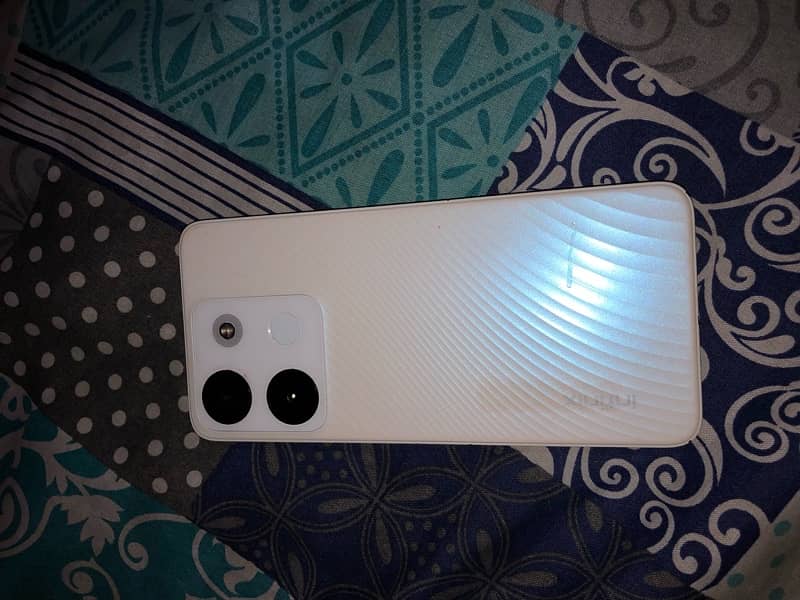 infinix smart 7 condition 10:7.5 all okay minor scratches 1
