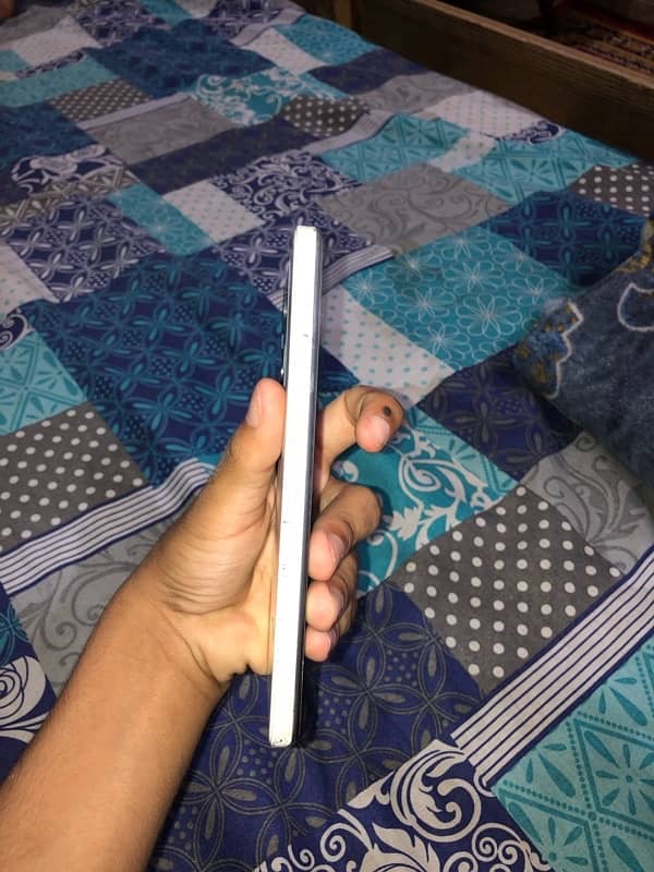 infinix smart 7 condition 10:7.5 all okay minor scratches 5