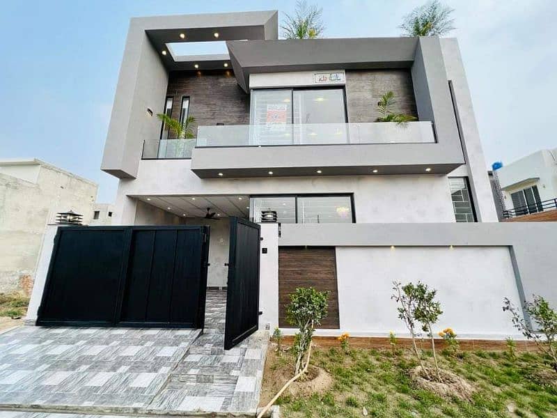 Aluminium window/Upvc door/Glass work/Glass Partition/Upvc window 16