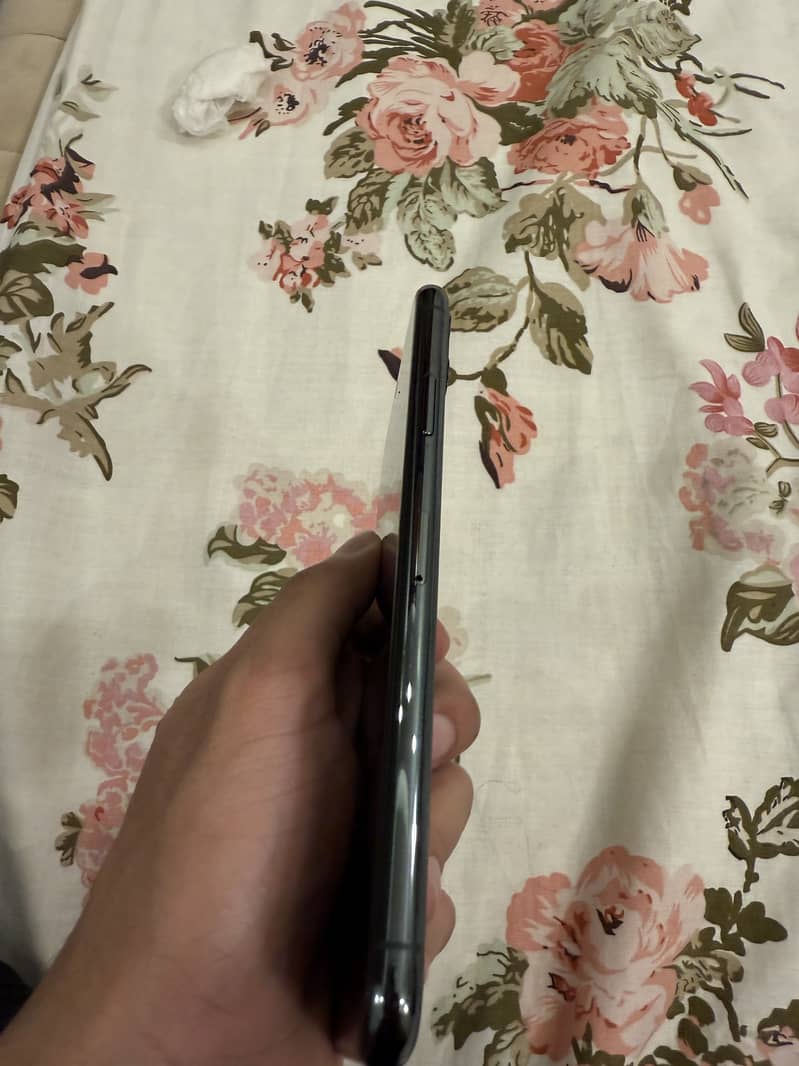 Apple iPhone 11 Pro Max 256GB PTA Approved 3