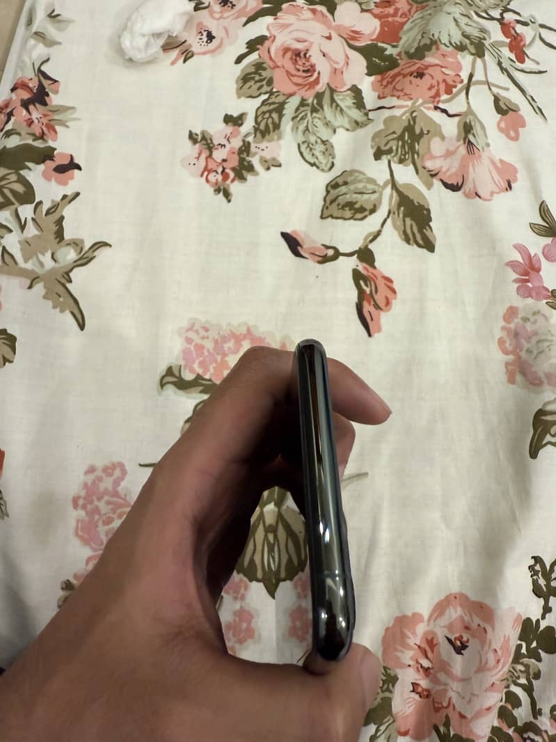 Apple iPhone 11 Pro Max 256GB PTA Approved 4