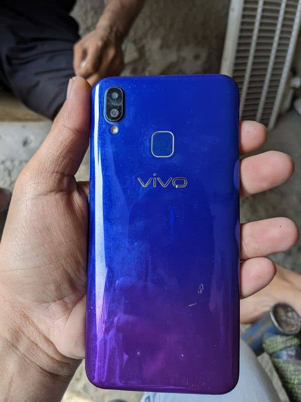 vivo mobile 4/64  10 by 8, condition 0