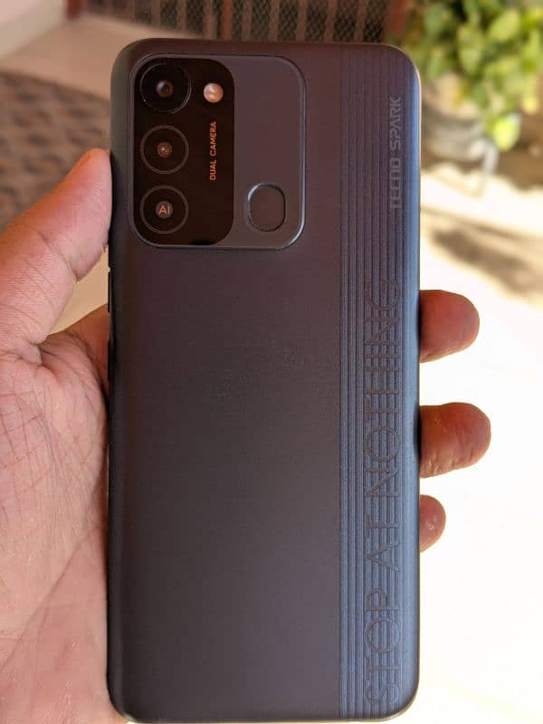 TECNO SPARK 8C 2