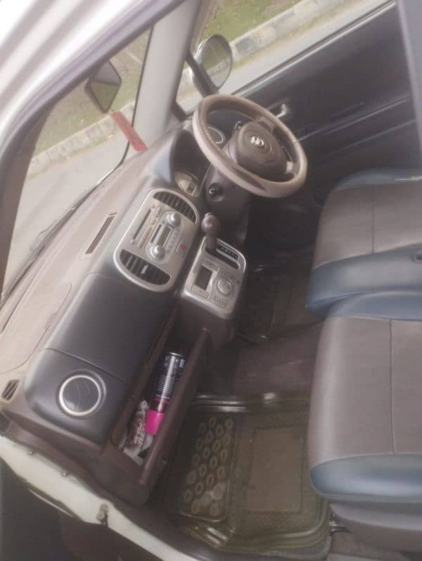 Nissan Moco 2012 16