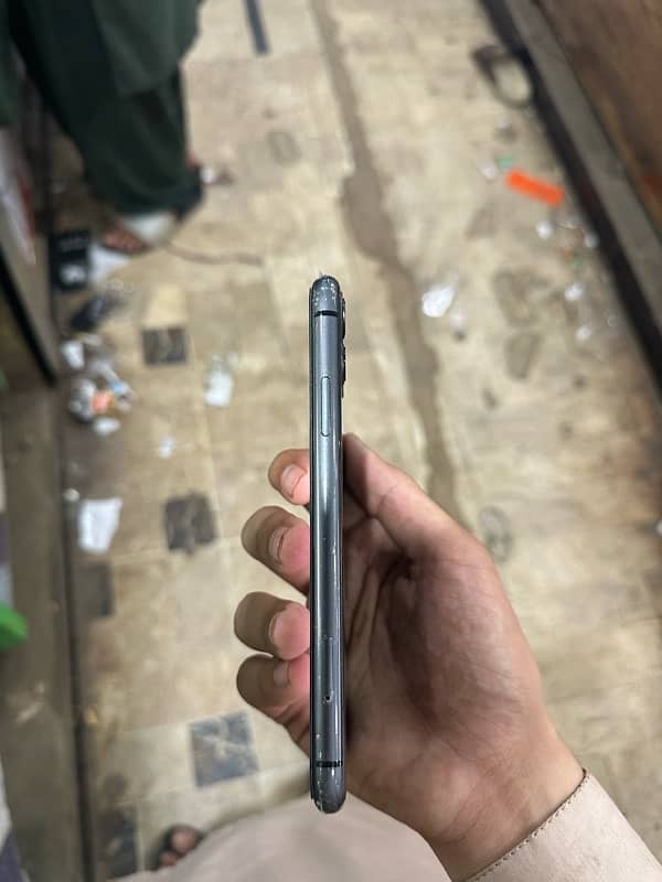 iPhone 11 ptA approved offical 0
