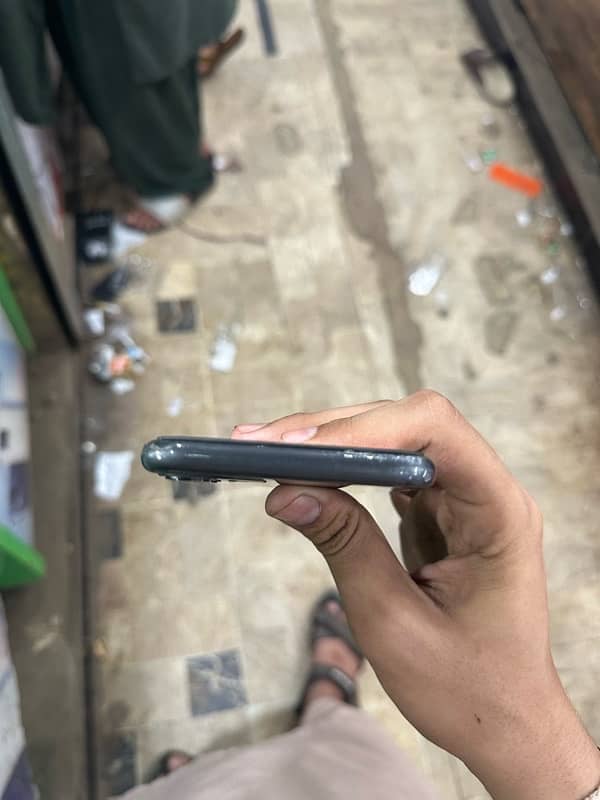 iPhone 11 ptA approved offical 1