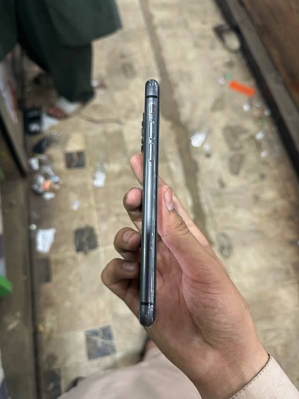 iPhone 11 ptA approved offical 3