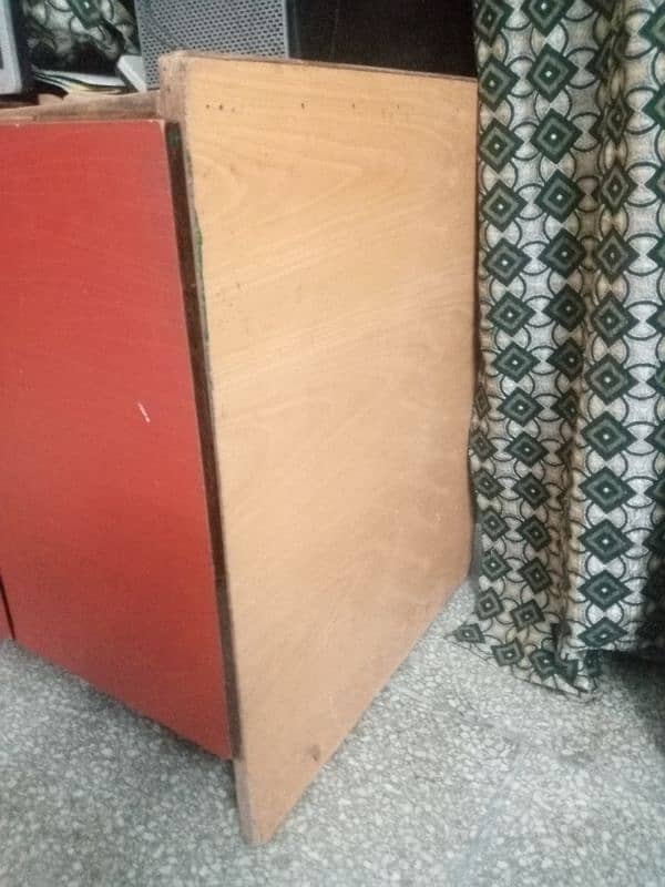 good condition table 2