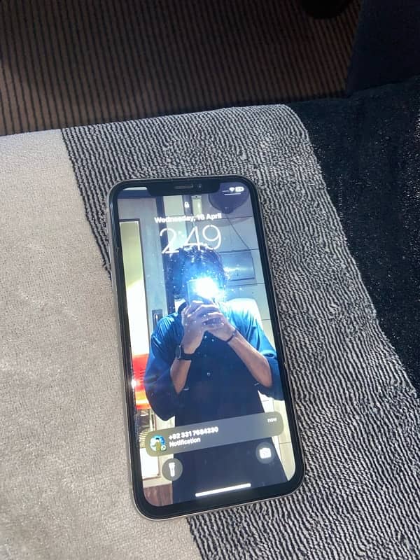 iPhone xr (64)gb fu 6