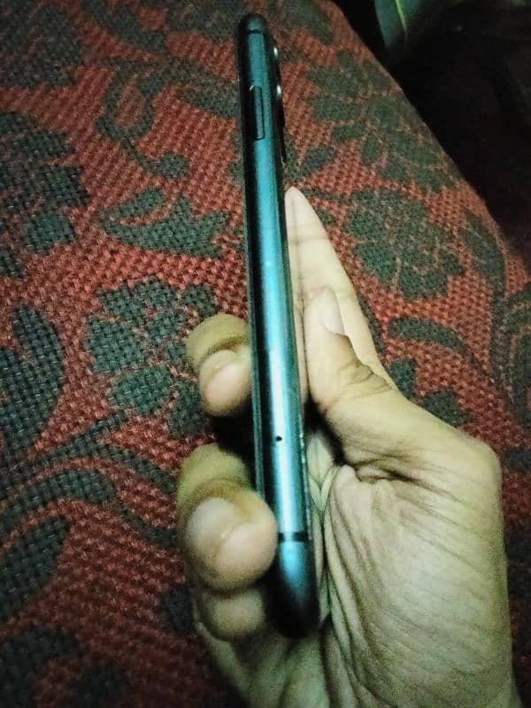 Iphone 11 water pack 10 by 10  79 health 3