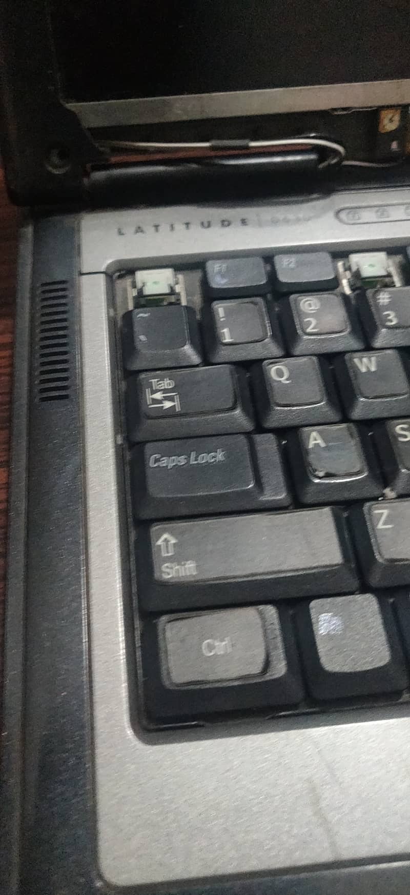 Dell D630 laptop 0