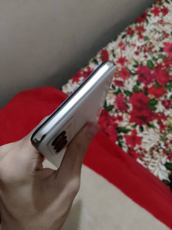 tecno cammon 18 p 8/128 1