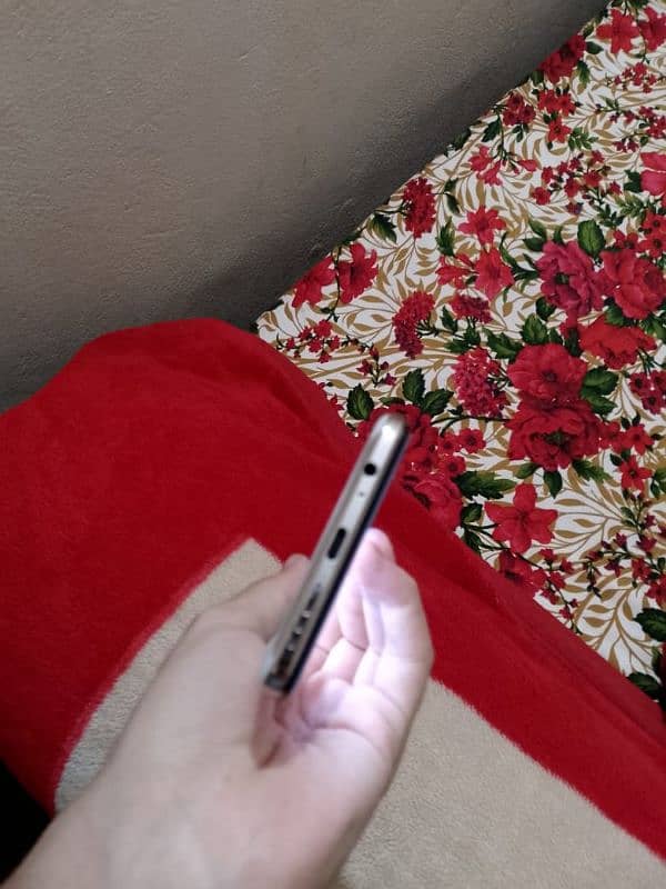 tecno cammon 18 p 8/128 2