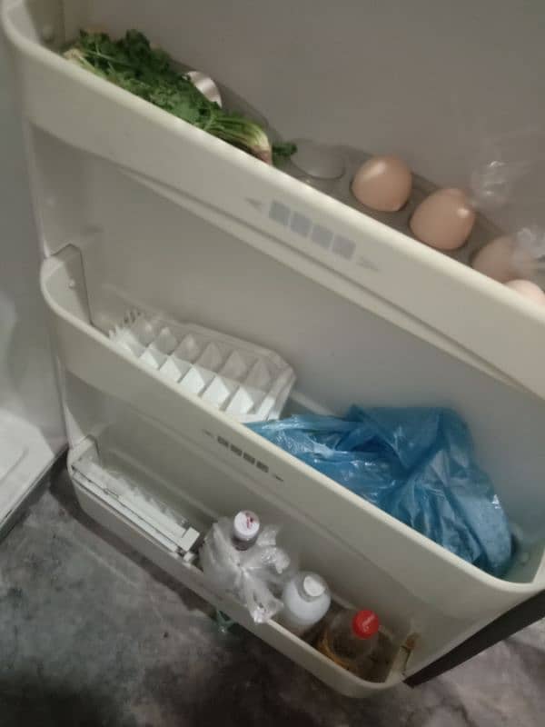 dawlance large size refrigerator 5
