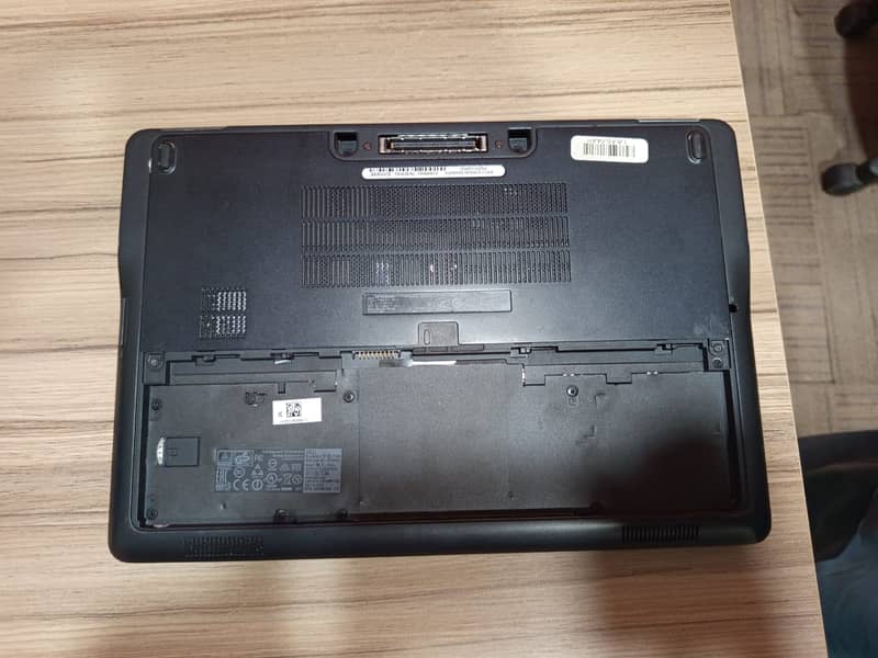 Dell Latitude E7250 3