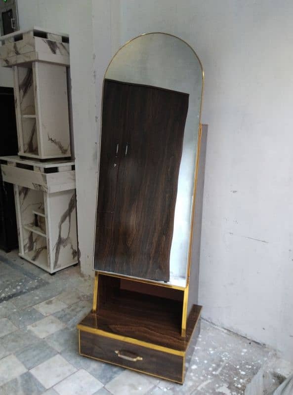 new dressing with drawer and sliding mirror 2