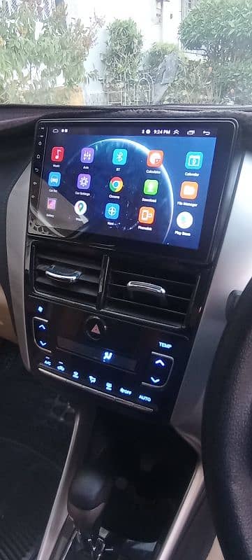 ANDROID UNIVERSAL CAR SCREEN FIT IN ANY CAR 0