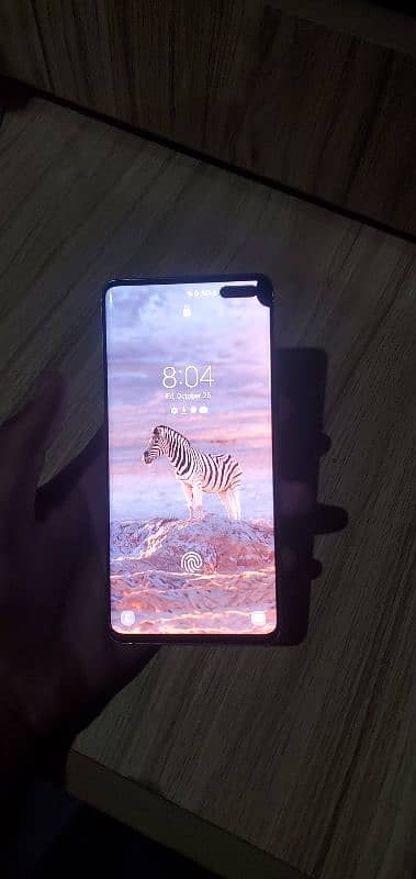 samsung galaxy s10 5g 8GB ram 512gb rom pta approved 3