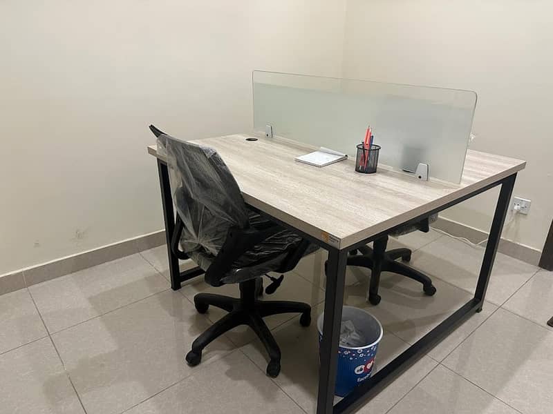 Workstations/Staff Table/Office Furniture/Office Chairs 0