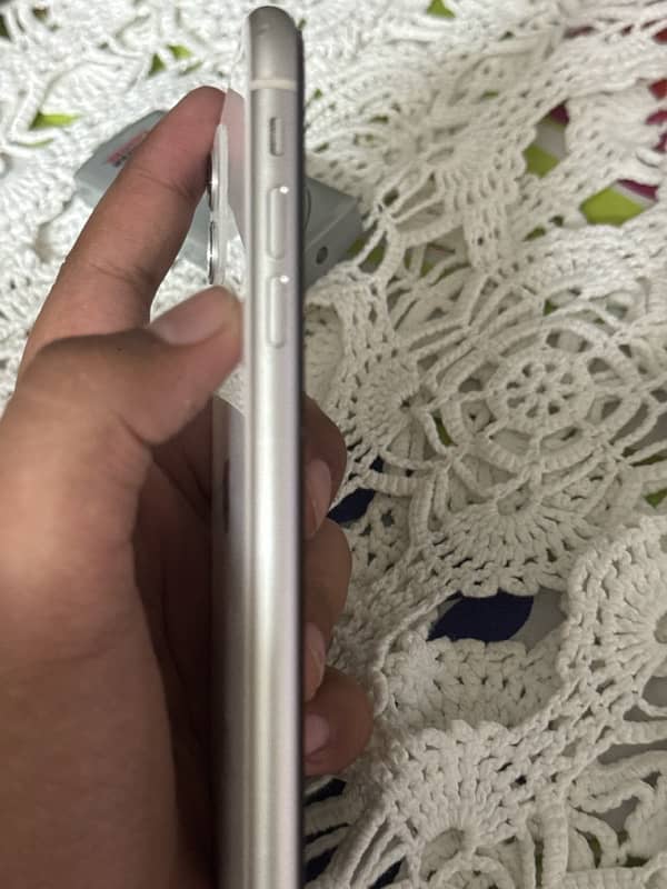 ip 11 pta 128 gb 1