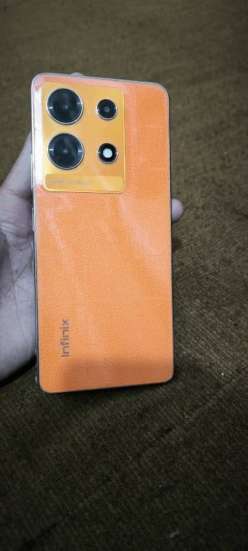 Infinix note 30 8+8/256 1