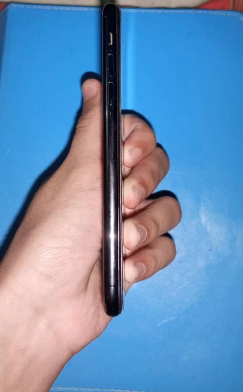 iphone xs 2