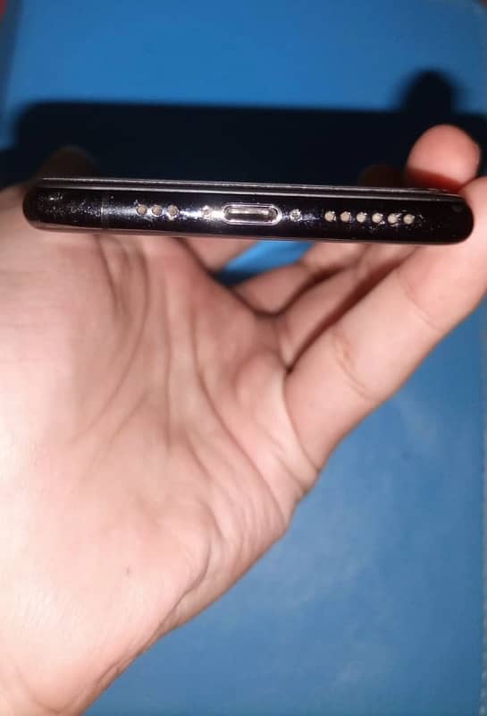 iphone xs 3