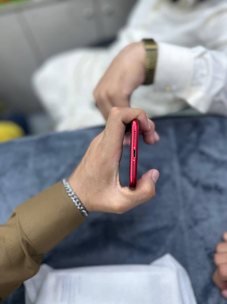 I phone xr pta approved 128gb only phone ha 0