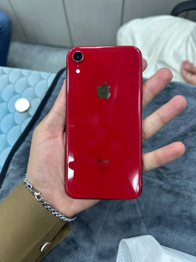 I phone xr pta approved 128gb only phone ha 4
