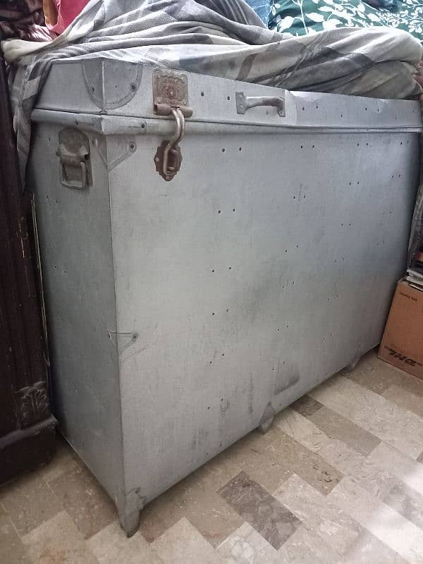 Full size trunk motti chaddar 6