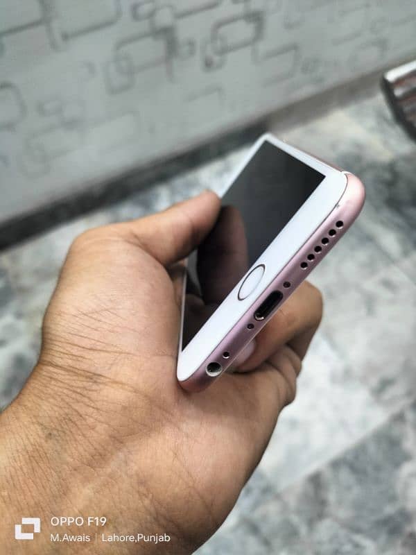 I phone 6s 32 GB Non PTA 2
