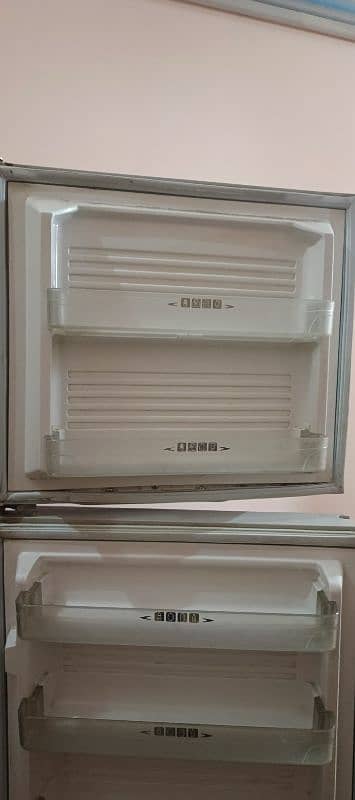 Dawalance 91996 WBRP Reflection Refrigerator for urgent sale 2