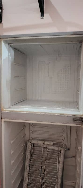 Dawalance 91996 WBRP Reflection Refrigerator for urgent sale 5