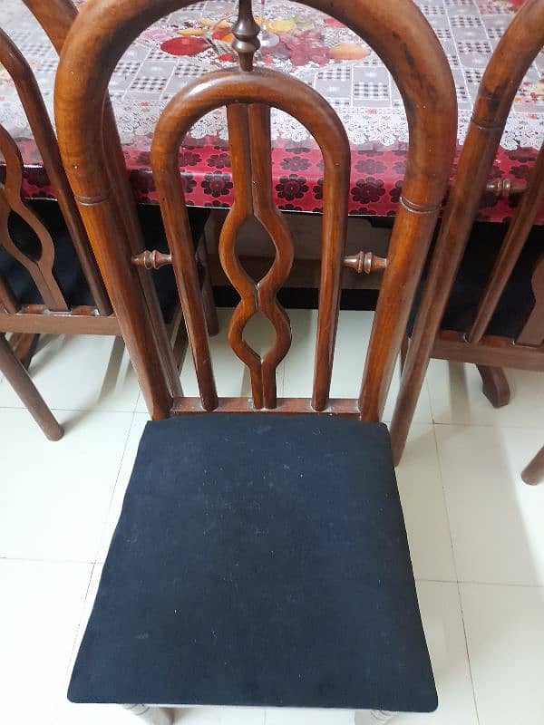 i want to sally Dining tables 2