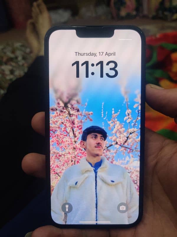 iphone 14 with in warranty 1