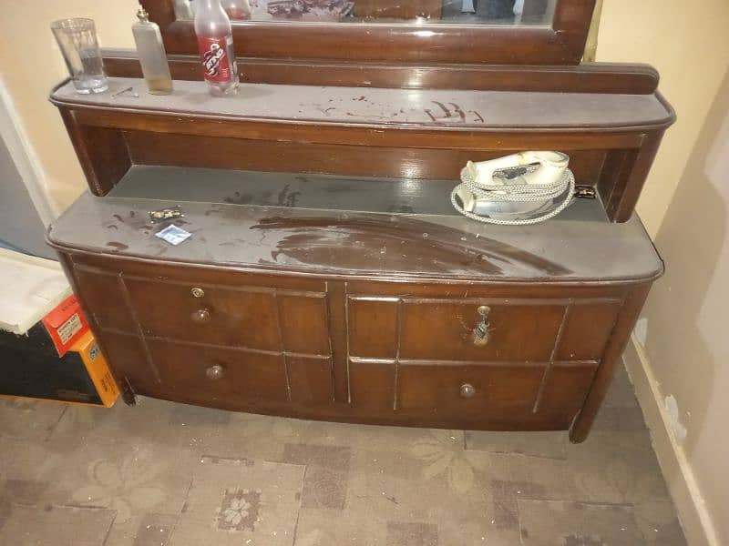 DRESSING TABLE 2