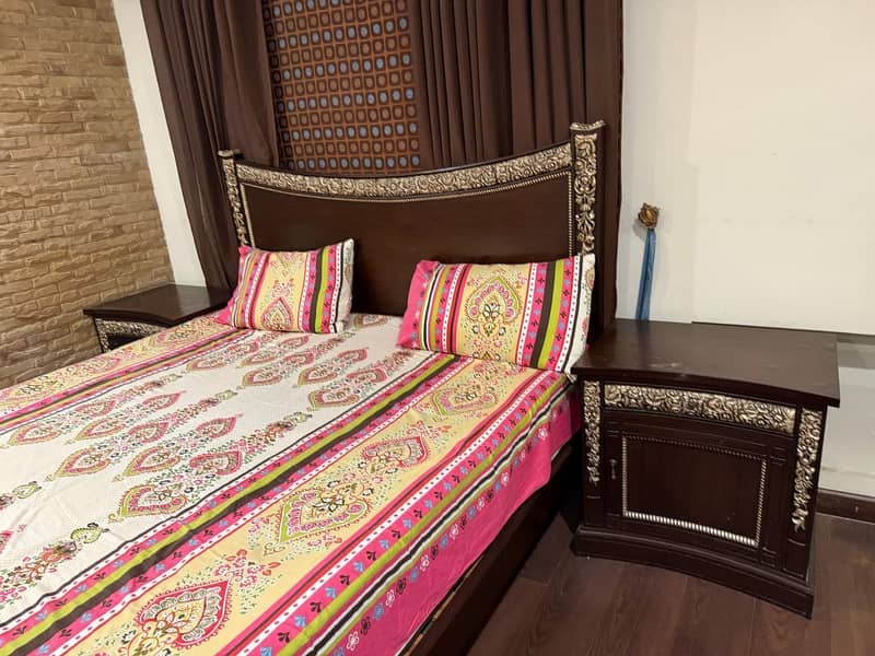 King Bed Set Dressing and Side Tables 2