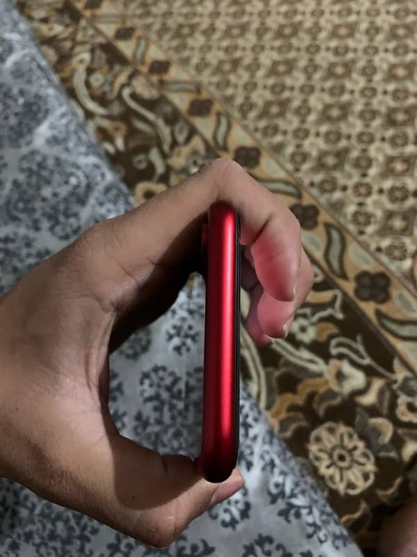 iPhone XR 5