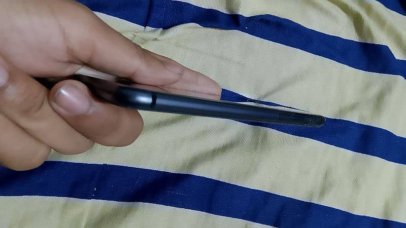 I phone 8 10/10 condition non pta factory unlock water pack 8